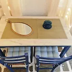 Blue Pearl Maisonette بيت للعطل