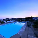 Blue Pearl Maisonette بيت للعطل *